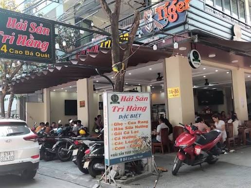 The storefront of Hải Sản Trí Hằng in An Hải Tây, Sơn Trà, Da Nang.