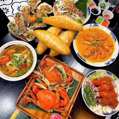 Mộc Seafood countryside-theme dining room, Da Nang