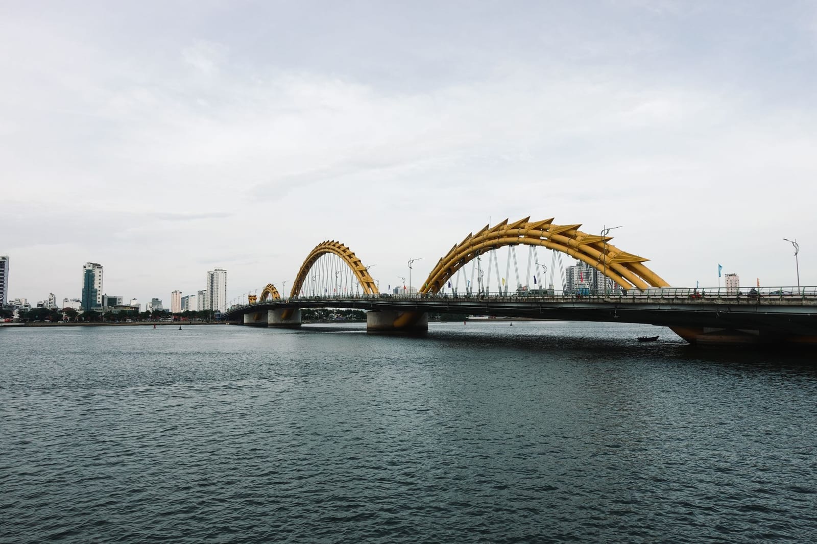 Da Nang's Han River and Dragon Bridge under clear skies